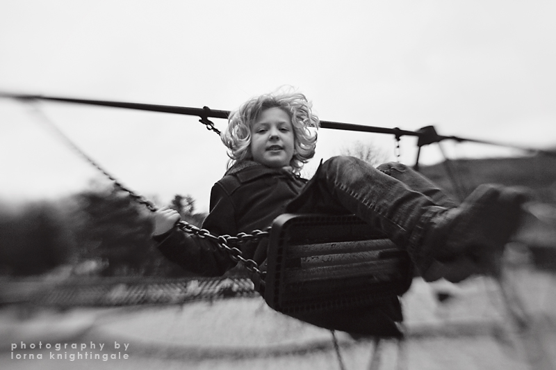 boy_swing_photo_cardiff_children_photographer