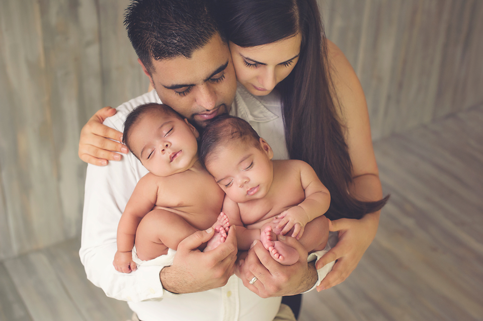 newborn-twins-baby-photography