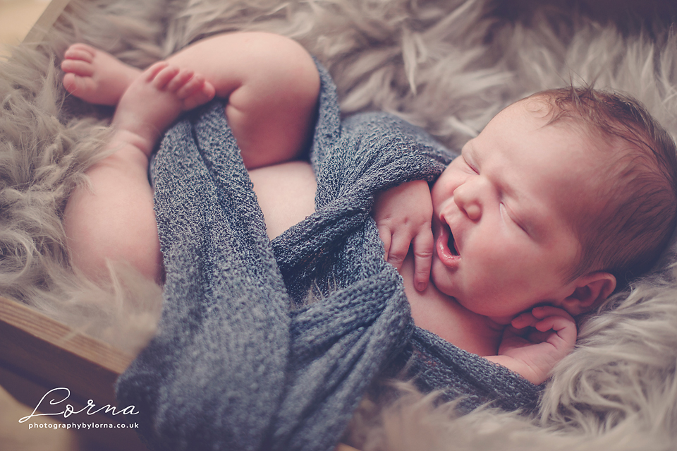 newborn-baby-cardiff-photographer-studio