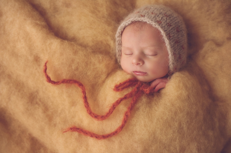 baby-girl-photography-by-lorna-knightingale-pheobe