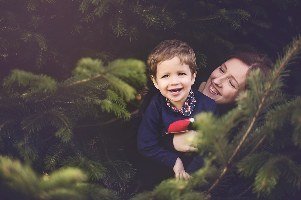 family-photos-miskin-manor-south-wales-lorna-knightingale-mum