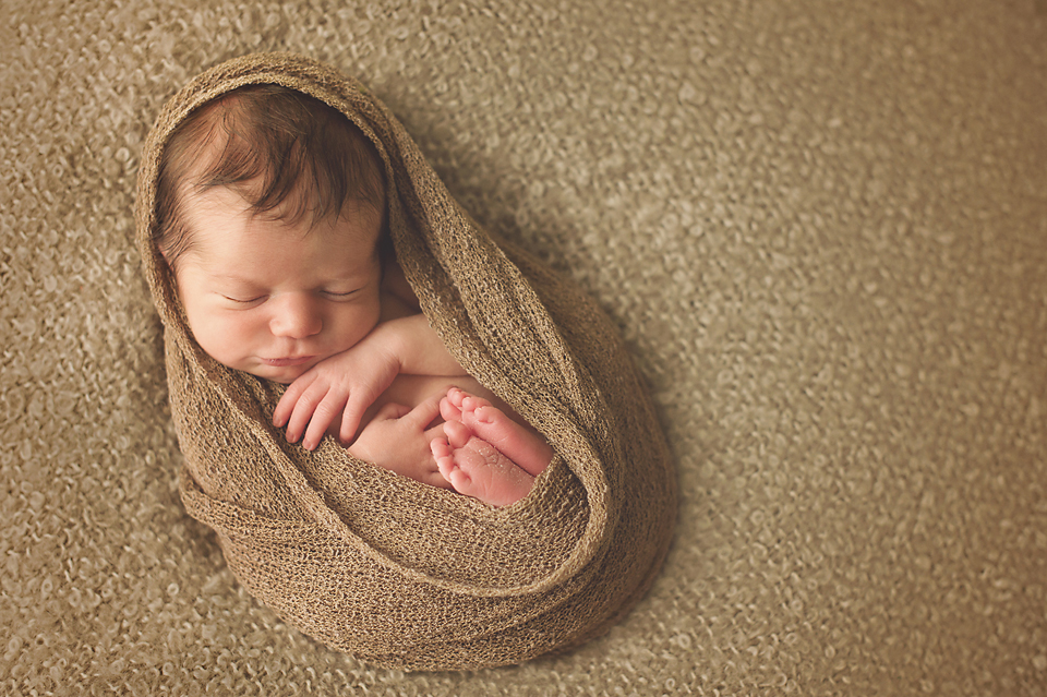 Baby-newborn-photographer-boys-lorna-knightingale