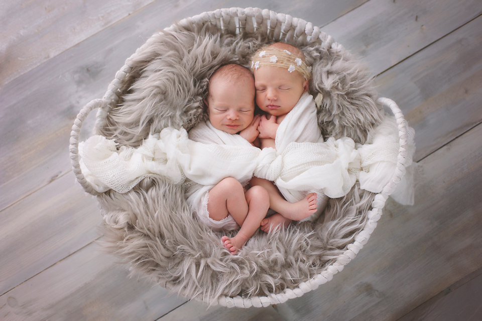 newborn-photographer-twins-boy-girl-lorna-knightingale-cardiff-vale-photography