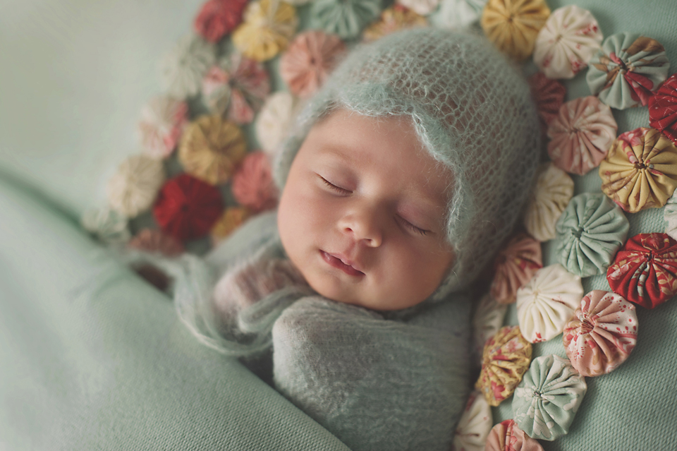 lorna-knightingale-photographer-newborn-baby-girl
