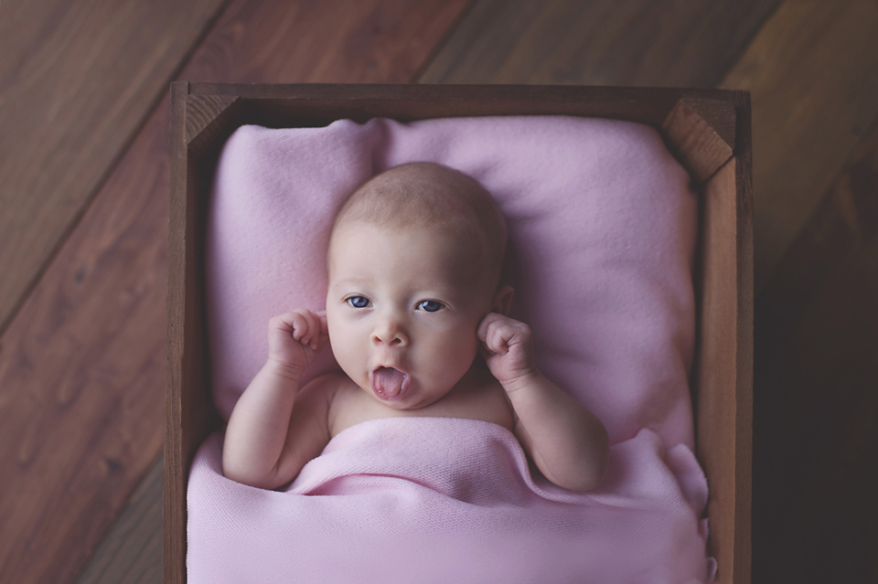 lorna-knightingale-photography-newborn-girl-baby
