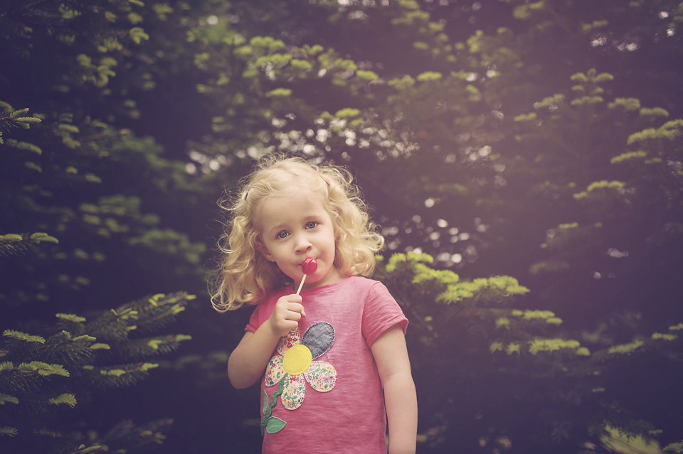 family-photo-shoot-grandparents-gradaughter-miskin-lorna-knightingale