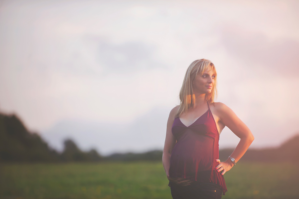 maternity-photography-pregnancy-bump-baby-mum-to-be-lorna-knightingale-cardiff